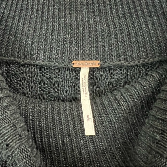 Free People Crazy in Love Off the Shoulder Pullover Knit Sweater Black - Picture 5 of 8